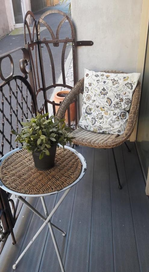 Joli Loft Dans Village Pittoresque Peret Luaran gambar